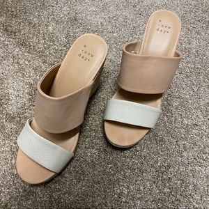 Women’s Wedge Sandal
